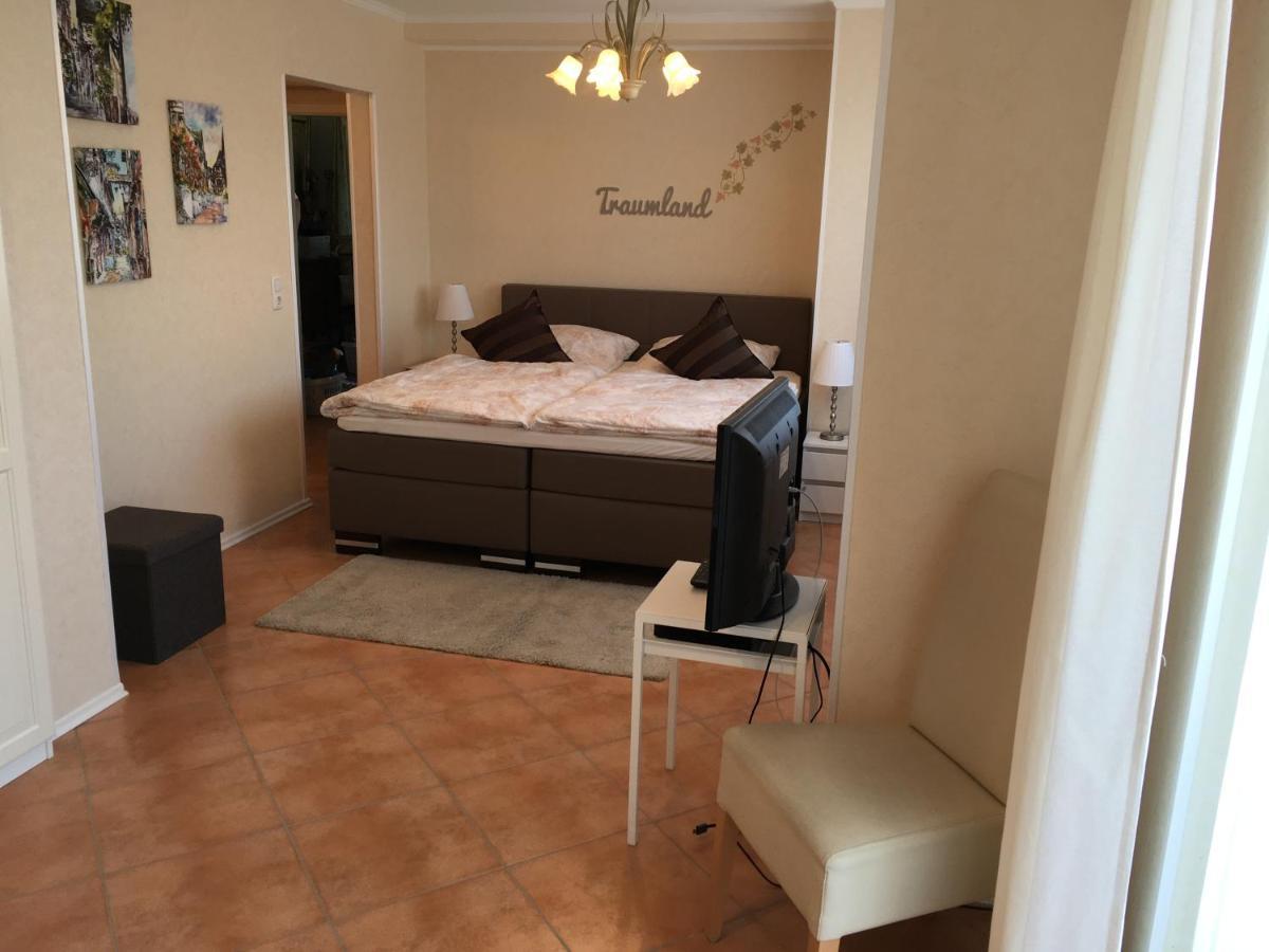 „die 3 Am Rhein“ Appartement